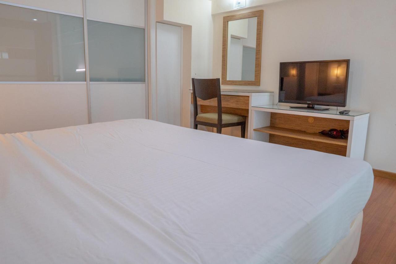 The Ceo Executive Suites Bayan Lepas Esterno foto
